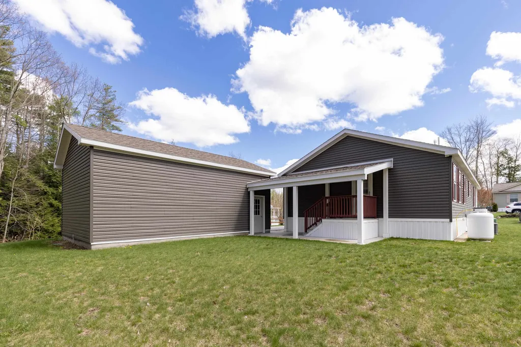 12 Blair Drive Rochester NH 03868