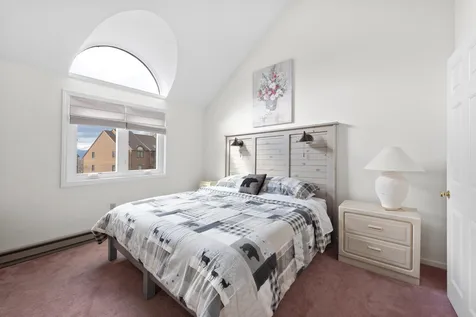 77 Richardson Trail Campton NH 03223