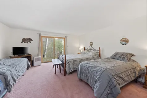 77 Richardson Trail Campton NH 03223