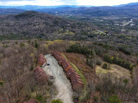 77 Richardson Trail Campton NH 03223