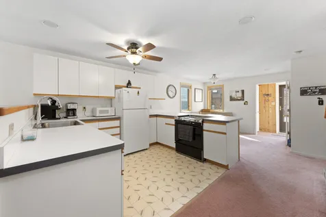 77 Richardson Trail Campton NH 03223