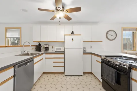 77 Richardson Trail Campton NH 03223