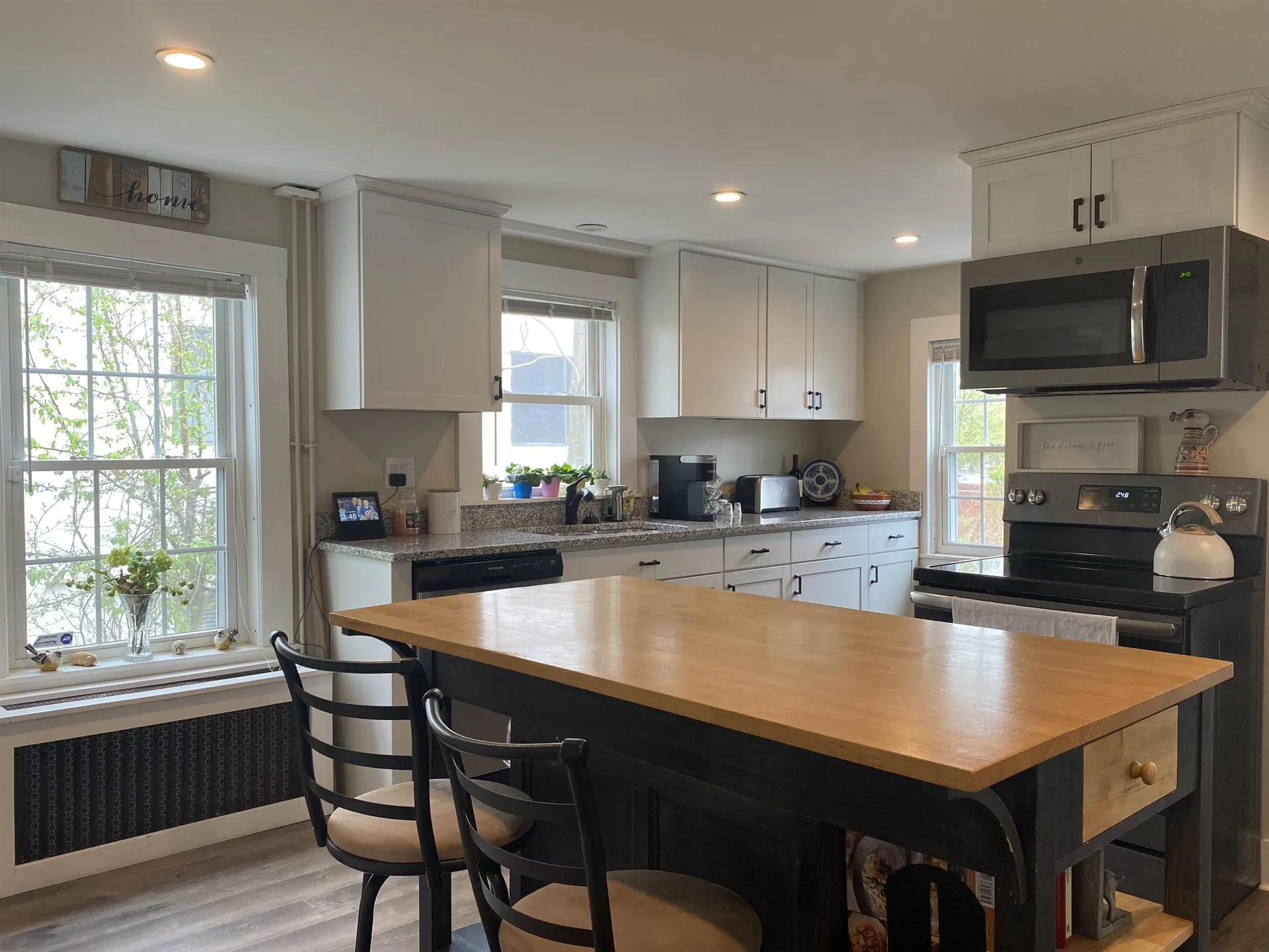 48 N State Street Concord NH 03301