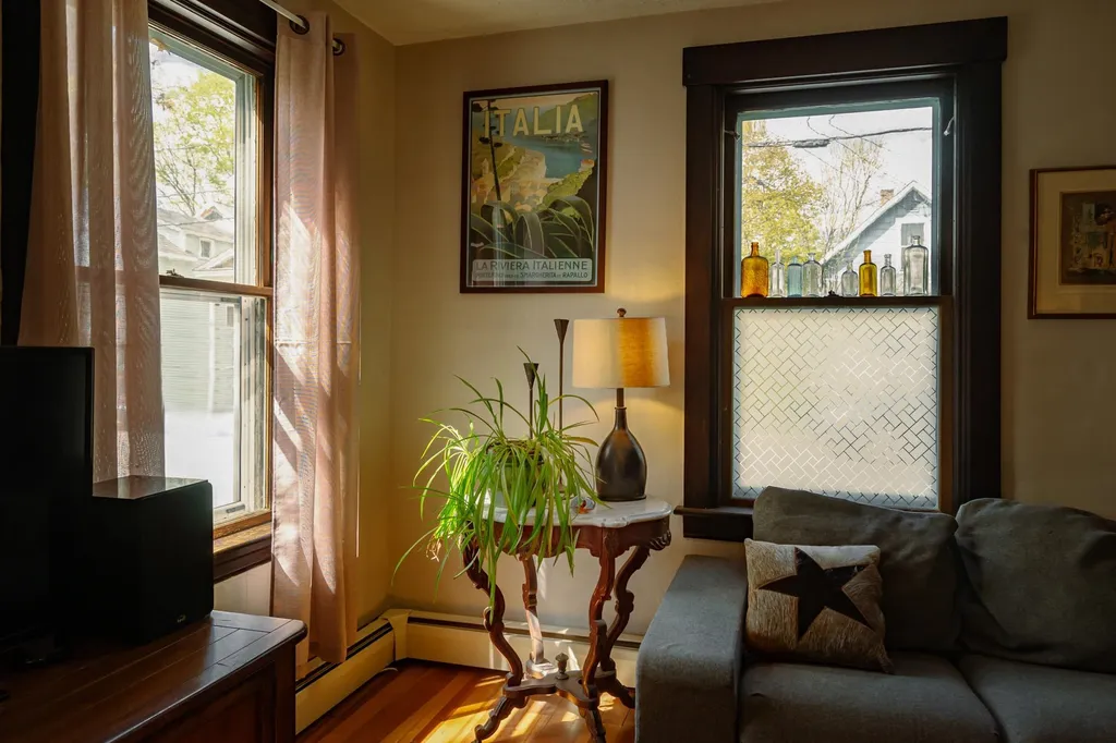10 Washington Street Brattleboro VT 05301