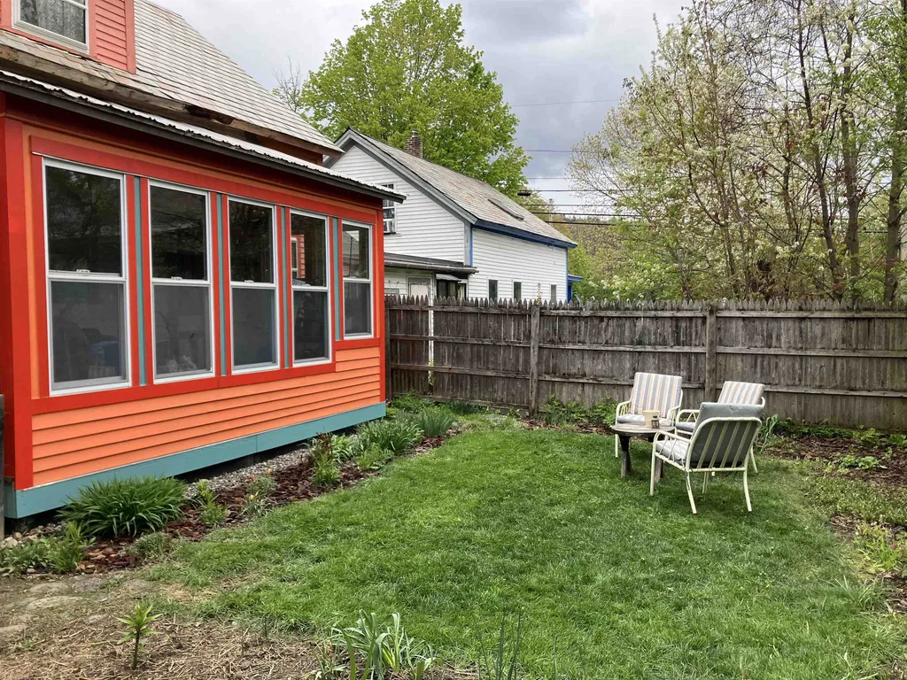 10 Washington Street Brattleboro VT 05301