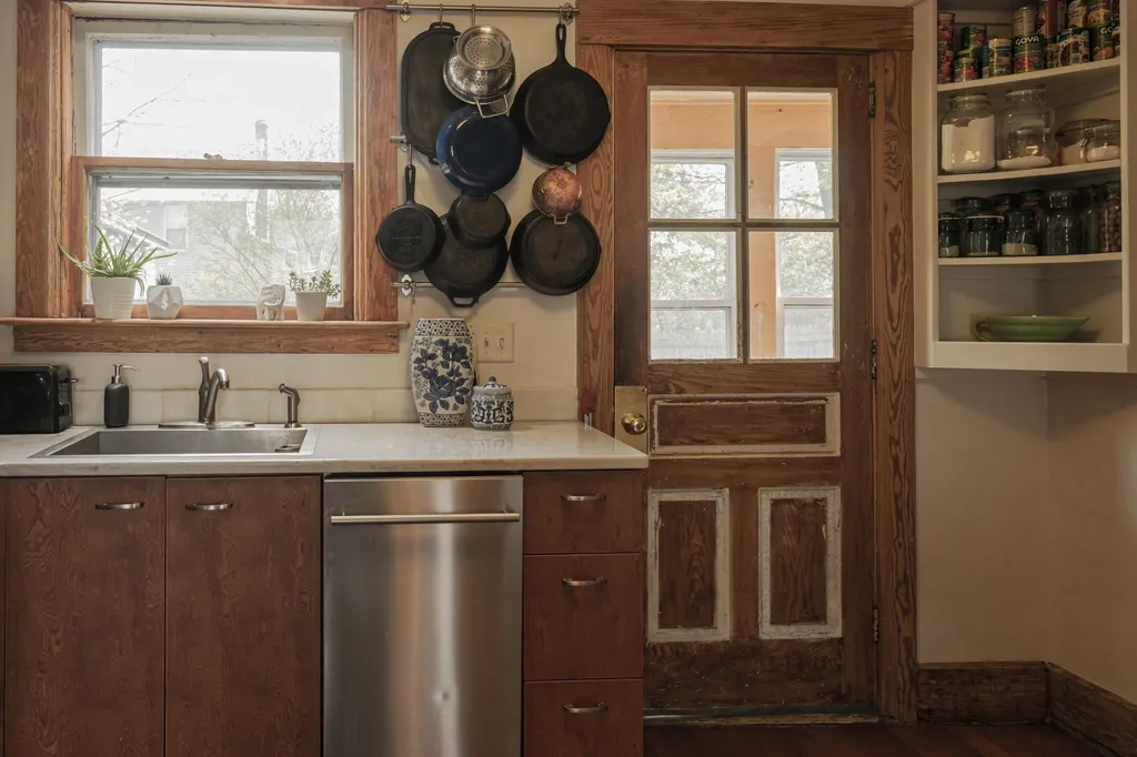 10 Washington Street Brattleboro VT 05301