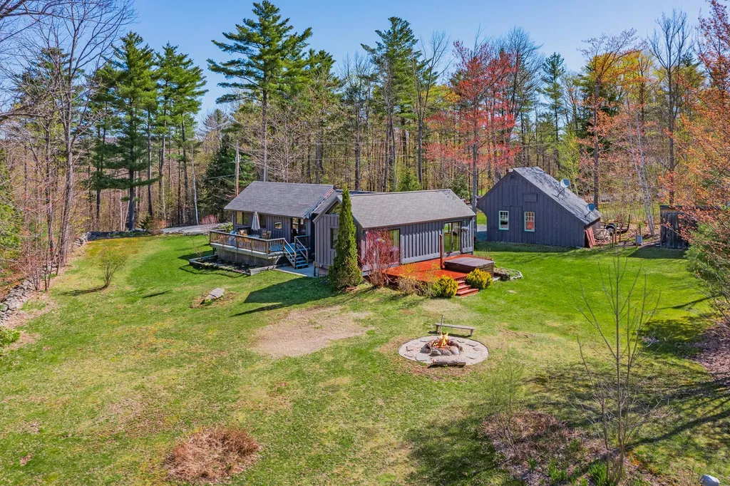 194 Hogg Hill Road Springfield NH 03284