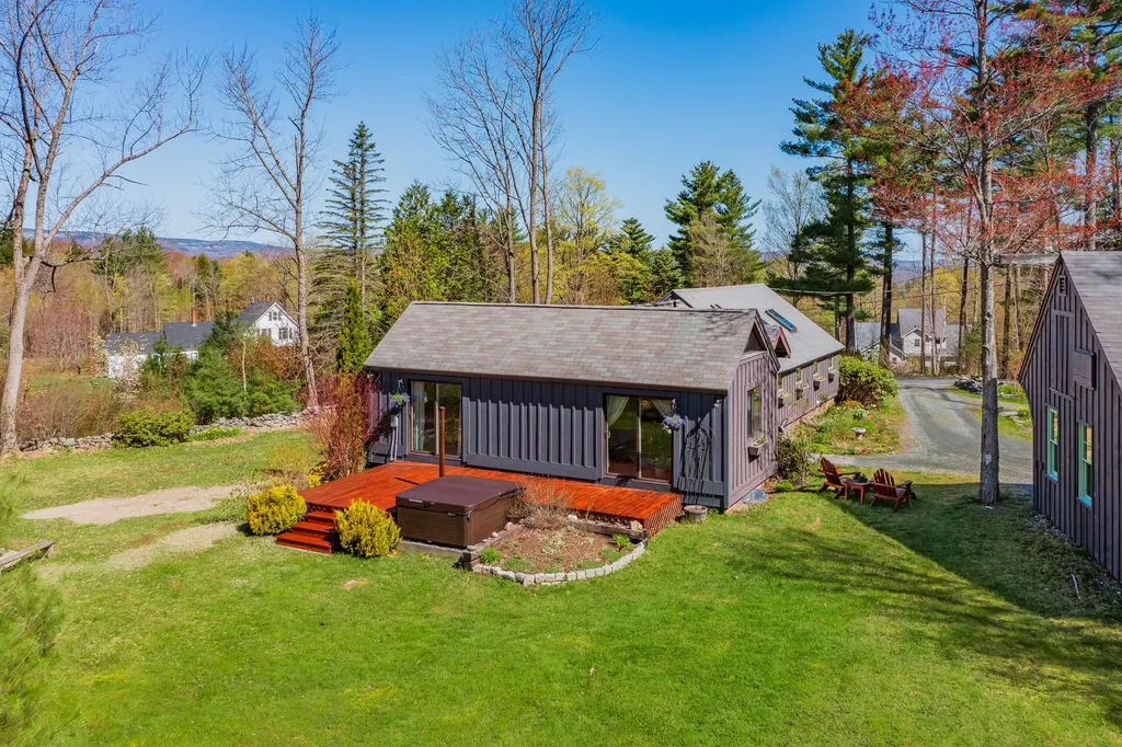 194 Hogg Hill Road Springfield NH 03284