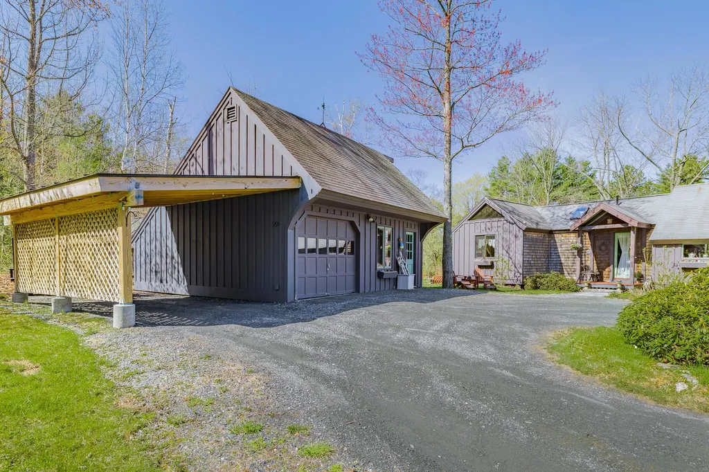 194 Hogg Hill Road Springfield NH 03284