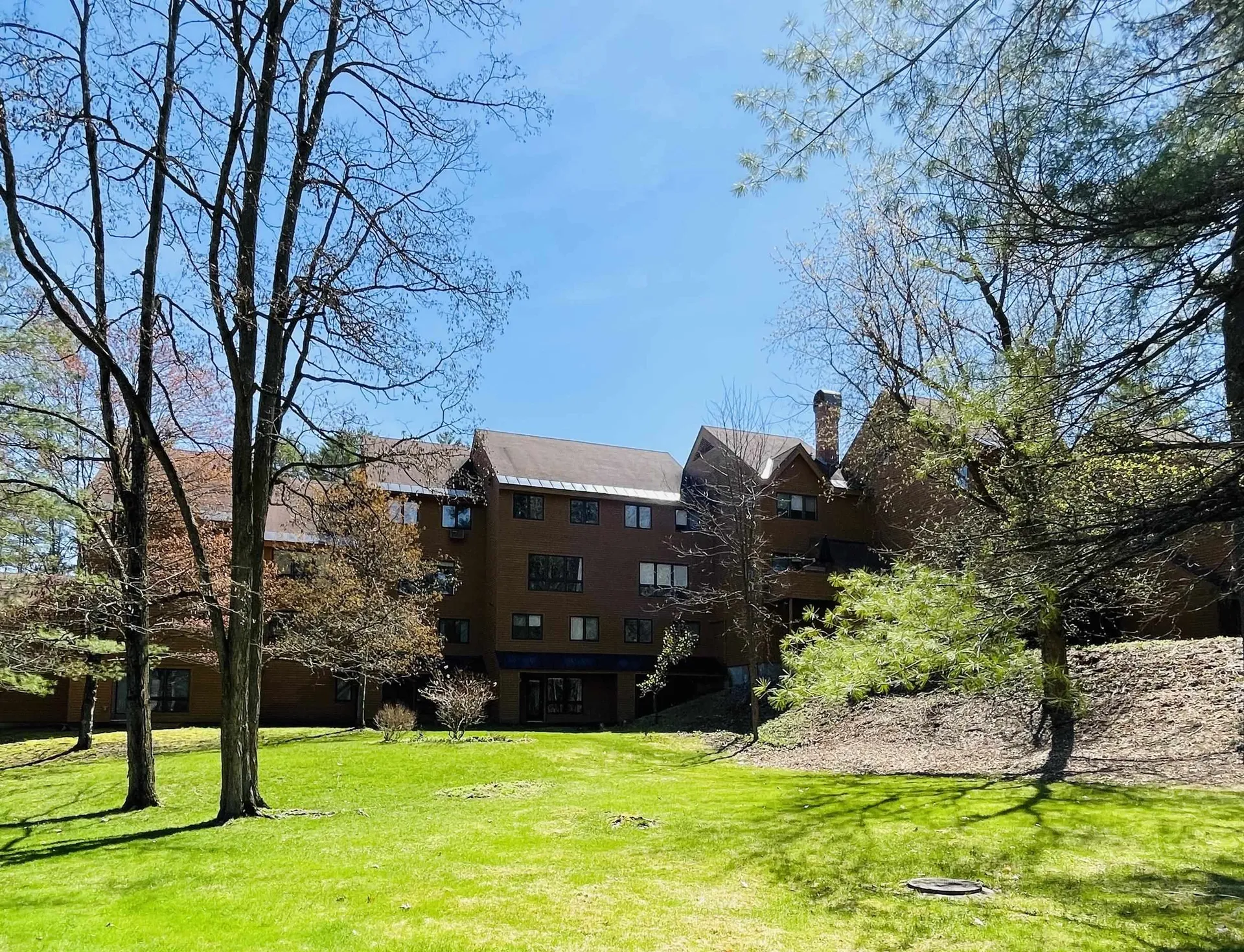 8 Courtyard Hanover NH 03755
