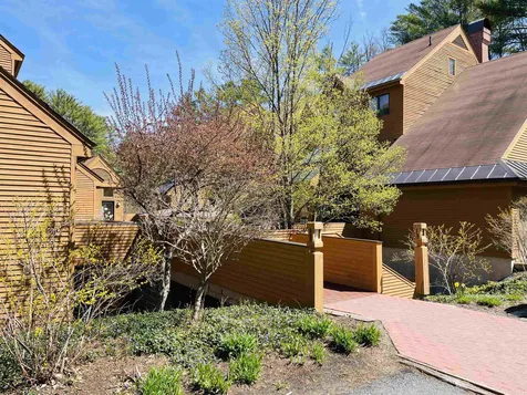 8 Courtyard Hanover NH 03755