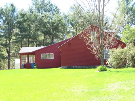 686 Old Homestead Highway Swanzey NH 03446
