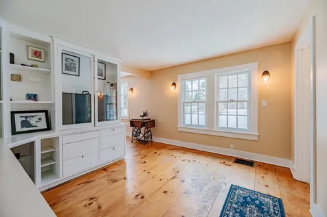 21 Peace Street Dorset VT 05251