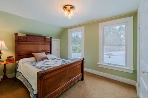 21 Peace Street Dorset VT 05251