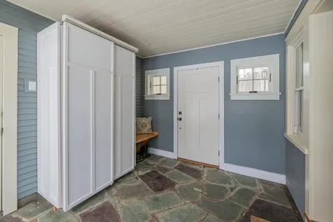 21 Peace Street Dorset VT 05251