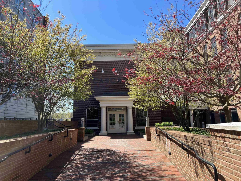 60 Winooski Falls Way Winooski VT 05403