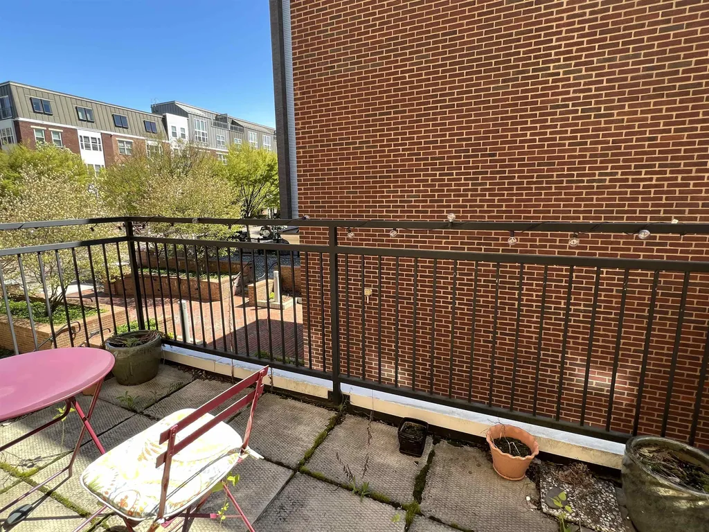 60 Winooski Falls Way Winooski VT 05403
