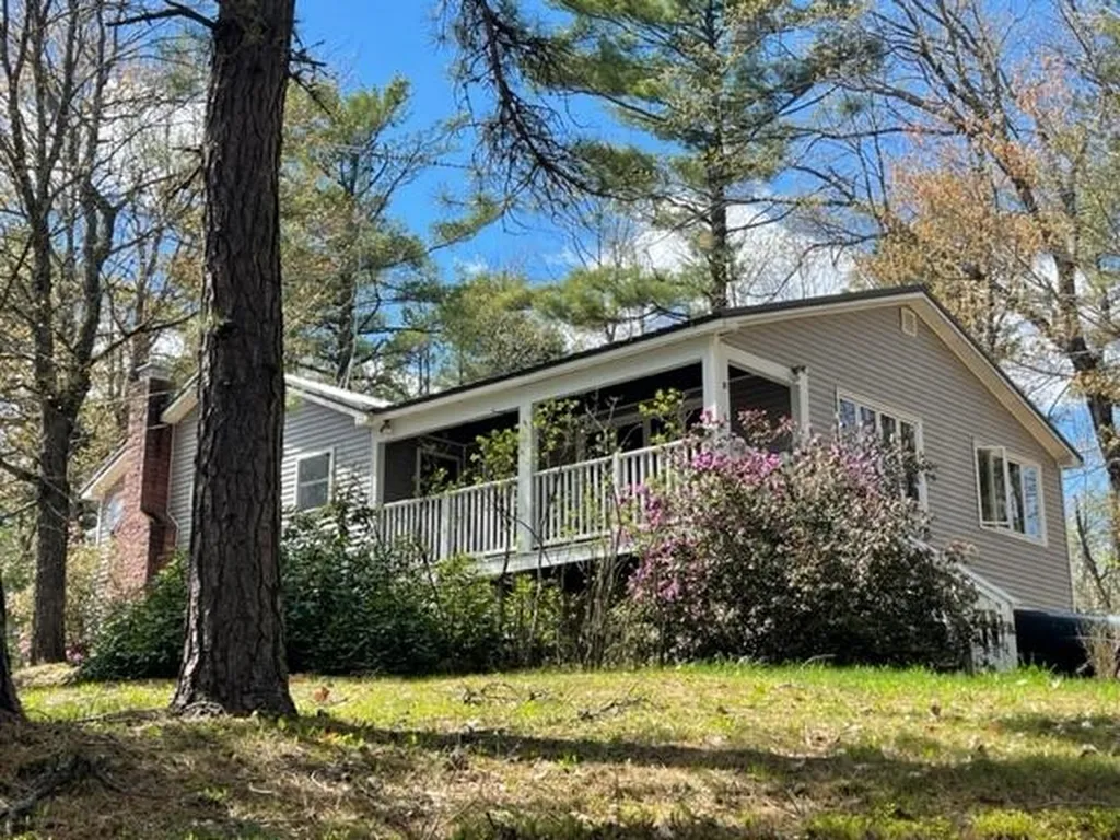 40 Emerald Point Road Wakefield NH 03830