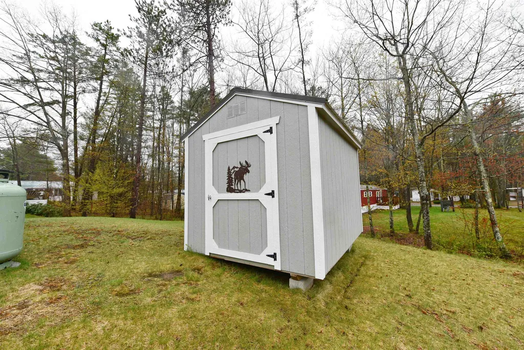 34 Short Road Conway NH 03818