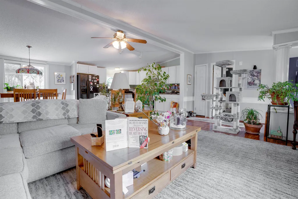 21-1 Georges Lane Fremont NH 03044