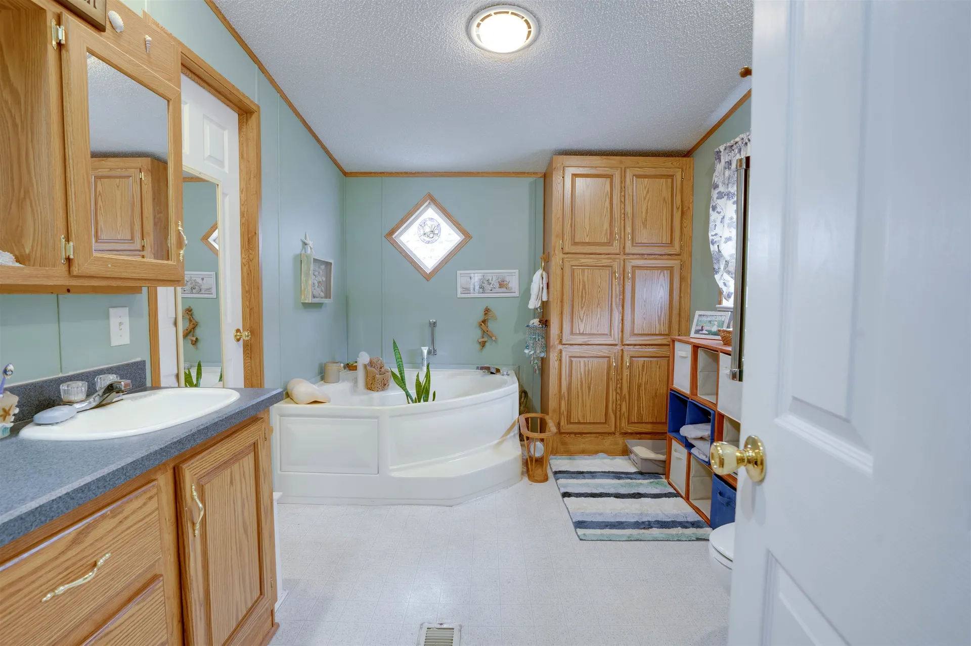 21-1 Georges Lane Fremont NH 03044