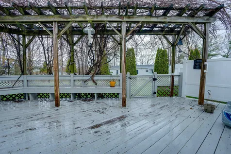 21-1 Georges Lane Fremont NH 03044
