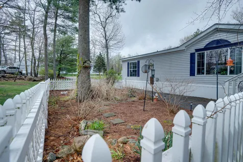 21-1 Georges Lane Fremont NH 03044