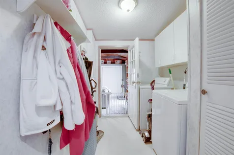 21-1 Georges Lane Fremont NH 03044