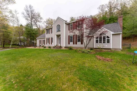 12 Washington Road Windham NH 03087