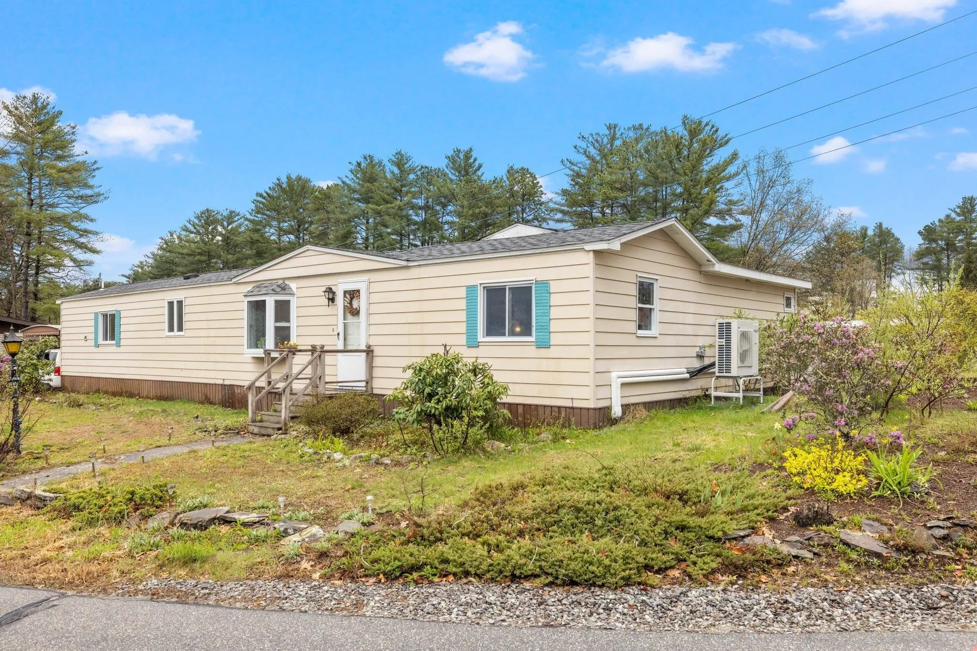 73 Rachael Circle Goffstown NH 03045