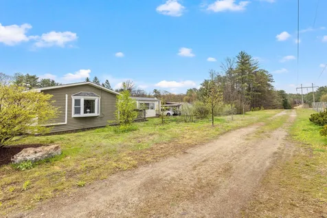 73 Rachael Circle Goffstown NH 03045