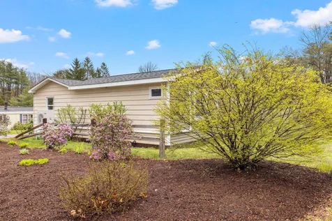 73 Rachael Circle Goffstown NH 03045