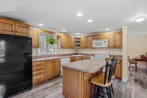73 Rachael Circle Goffstown NH 03045