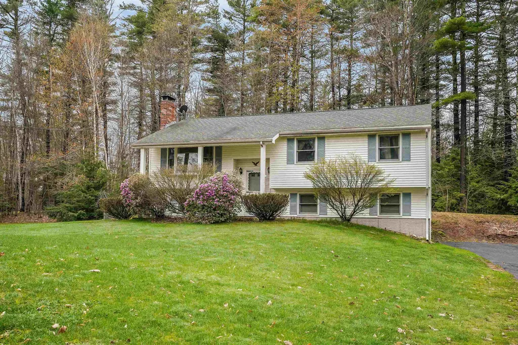 30 Sara Drive Jaffrey NH 03452