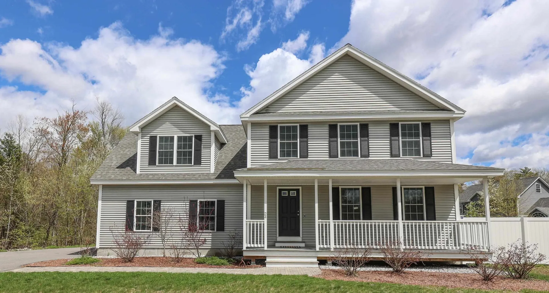 24 Waterford Drive Sandown NH 03873