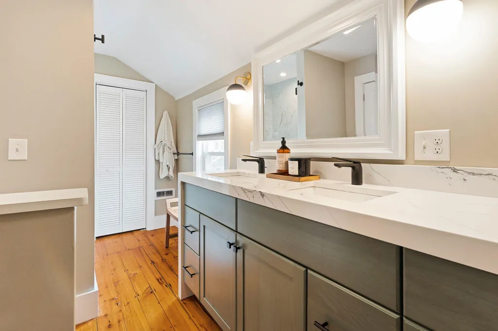 30 Brewster Street Portsmouth NH 03801