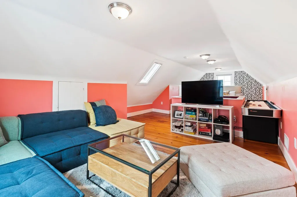 30 Brewster Street Portsmouth NH 03801