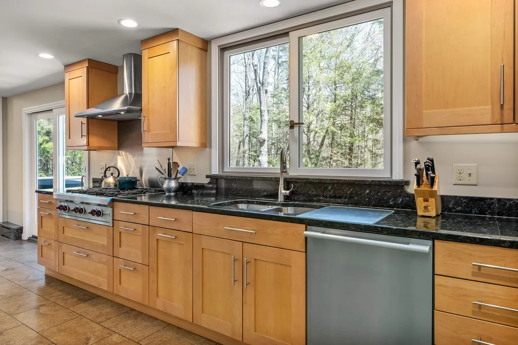 26 Fern Avenue Rye NH 03870