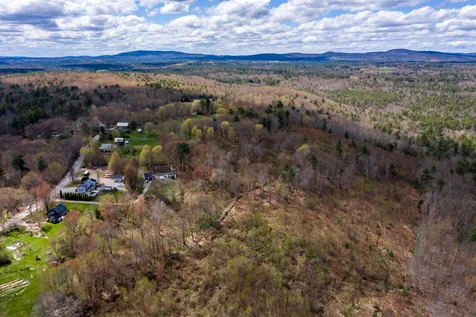 123 Dry Hill Road Rochester NH 03867