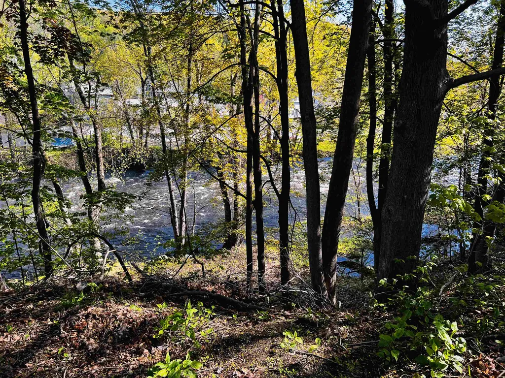 22 Snow Avenue Hinsdale NH 03451