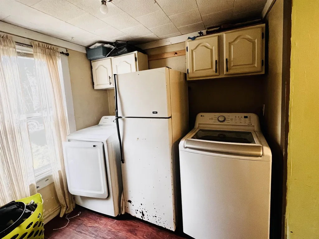 22 Snow Avenue Hinsdale NH 03451