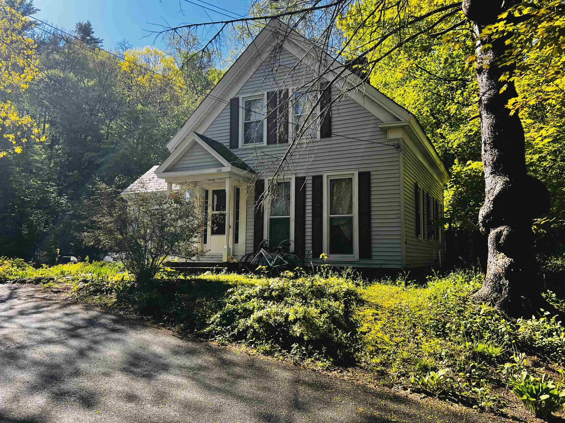 22 Snow Avenue Hinsdale NH 03451