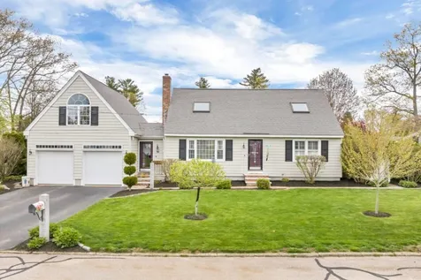 10 Woodcrest Drive Nashua NH 03062