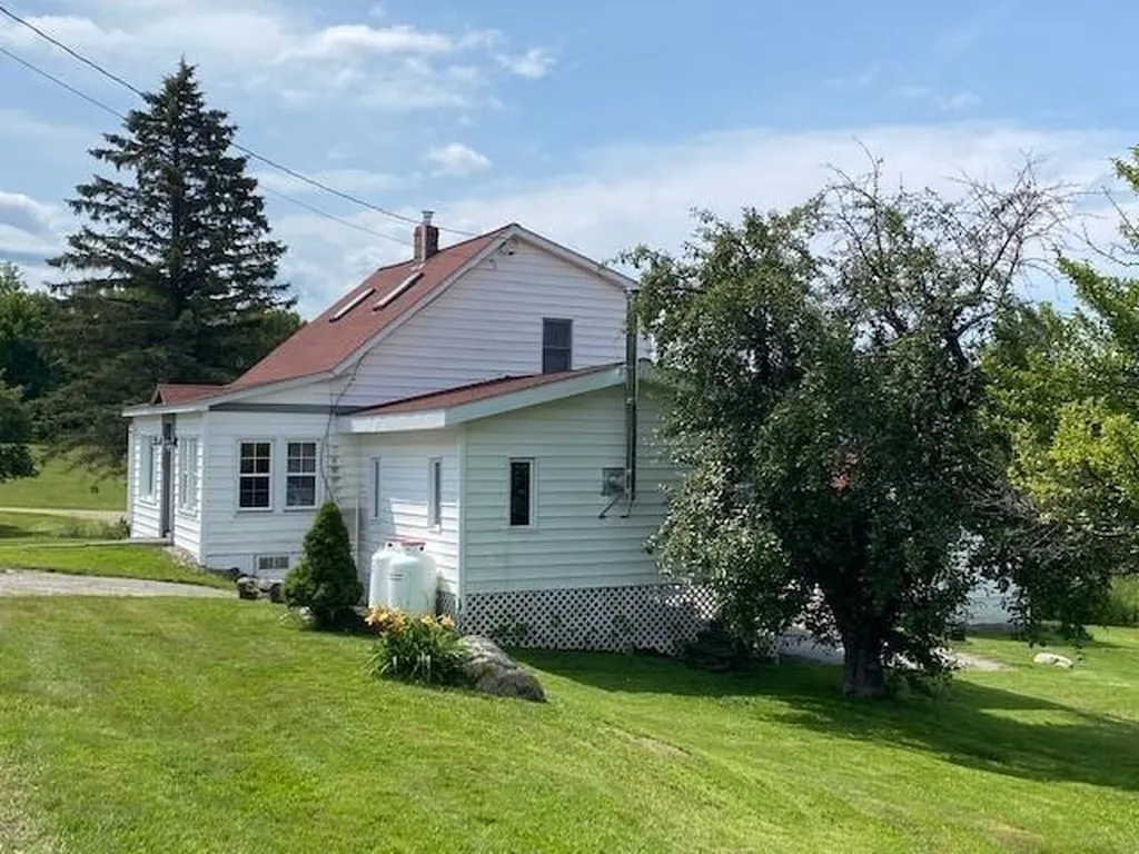 145 Cates Hill Road Berlin NH 03570