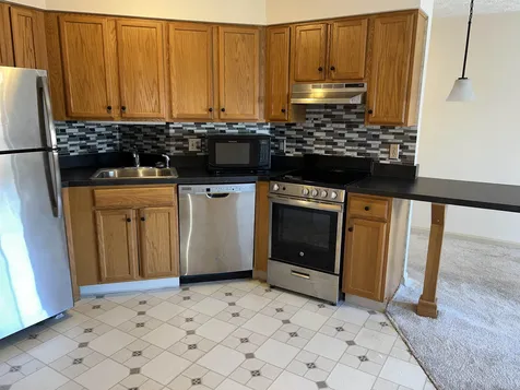 10 Kellogg Road Essex Junction VT 05452