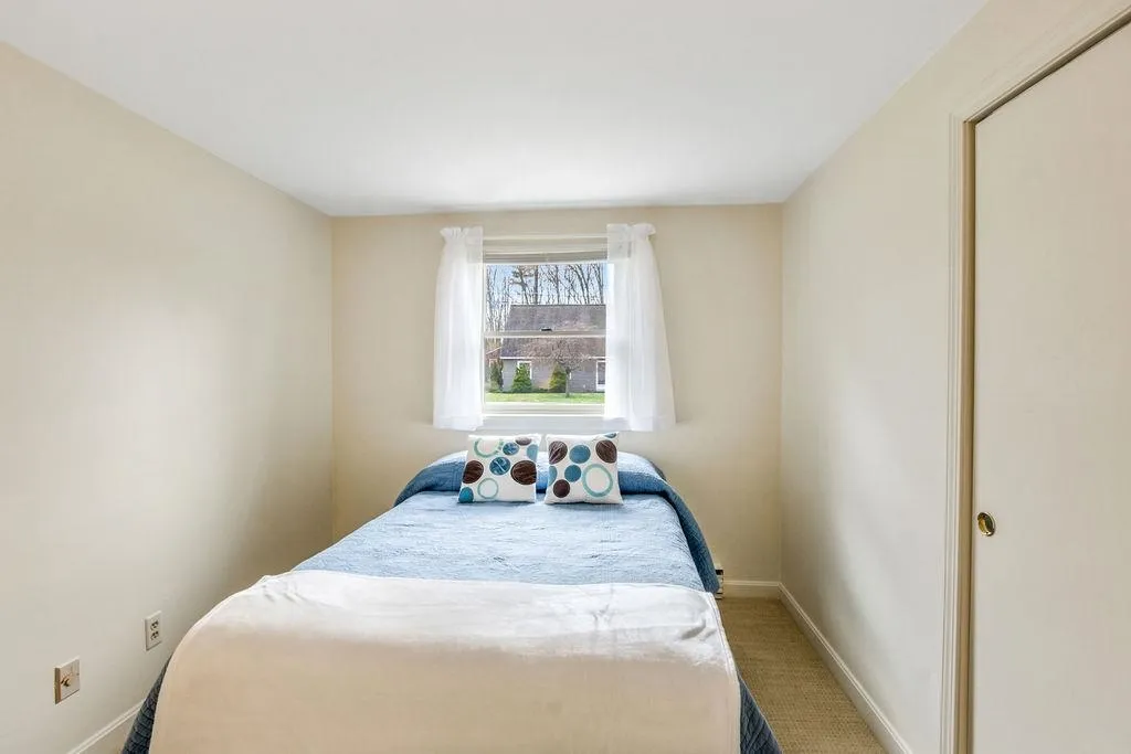 26 Corson Street Rochester NH 03867-2409
