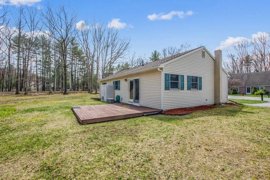 26 Corson Street Rochester NH 03867-2409