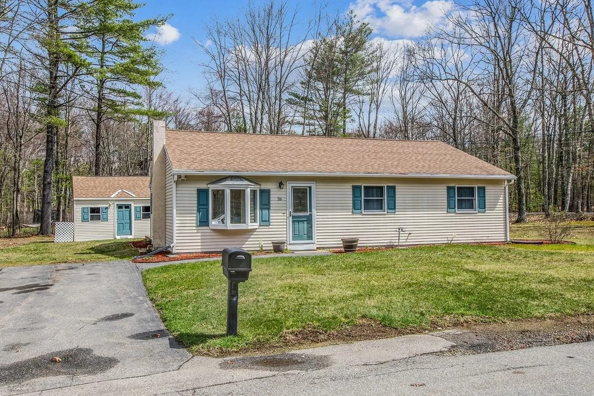 26 Corson Street Rochester NH 03867-2409