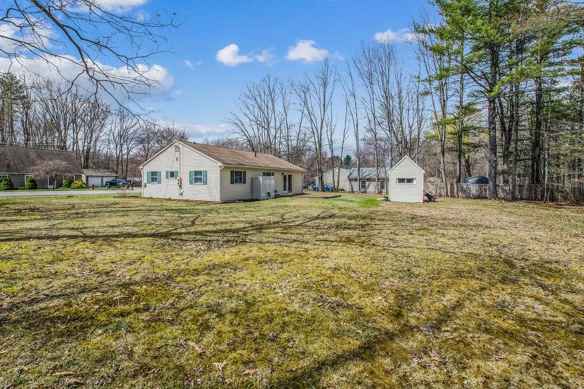 26 Corson Street Rochester NH 03867-2409