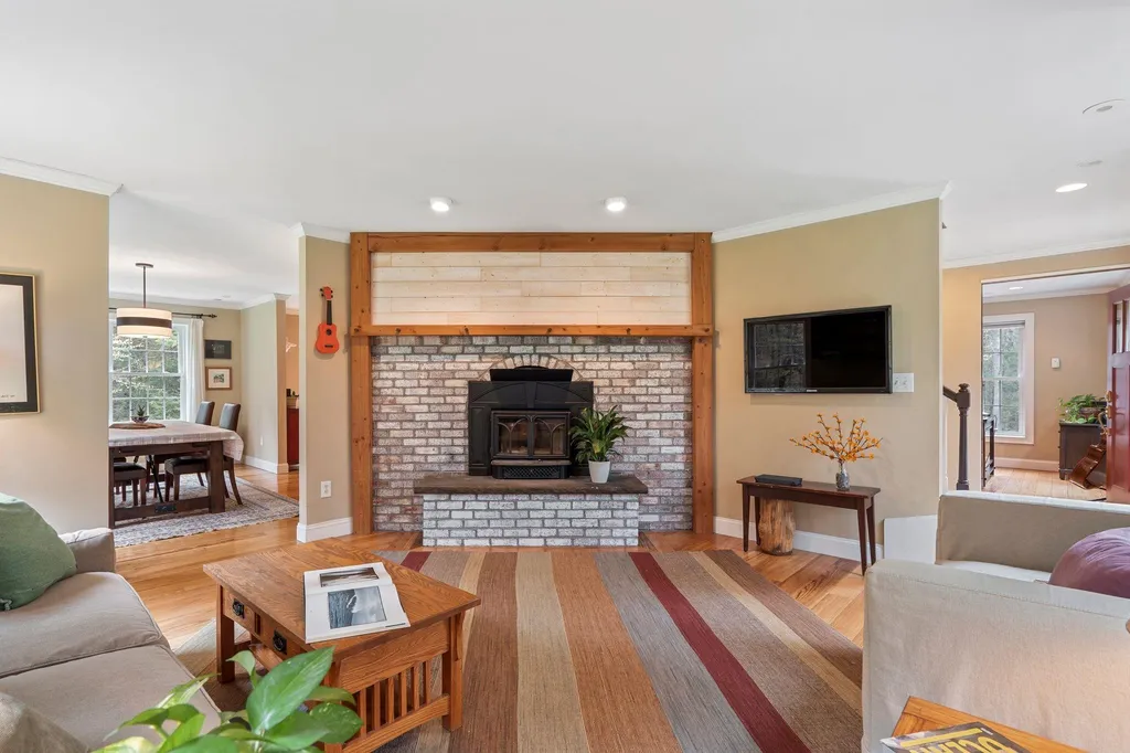 8 Toppan Lane Hampton Falls NH 03844